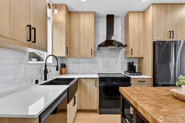 8647 B 18th Avenue SW, Seattle, WA 98106