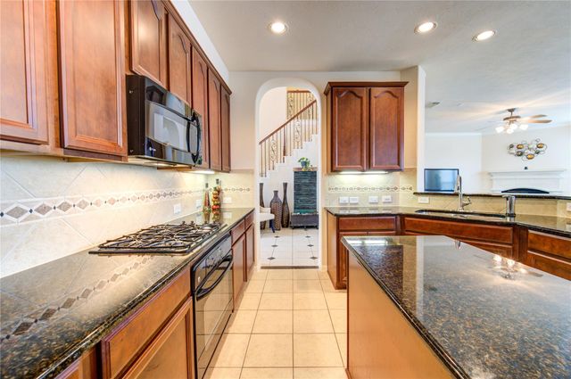 4018 Tuscan Shores Drive, Missouri City, TX 77459