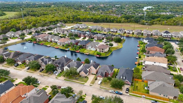 4018 Tuscan Shores Drive, Missouri City, TX 77459