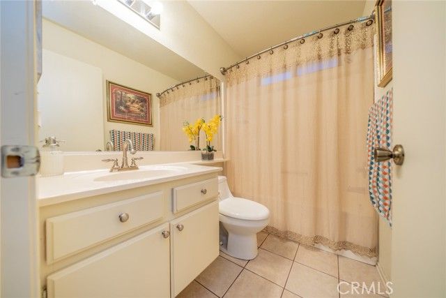 2715 W Fruitvale, Hemet, CA 92545