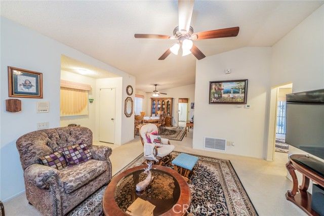 2715 W Fruitvale, Hemet, CA 92545