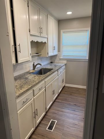 6141 E Boston St, Wichita, KS 67218