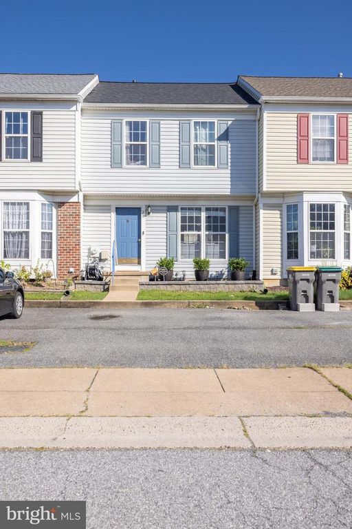 28 LISA DR, Newark, DE 19702