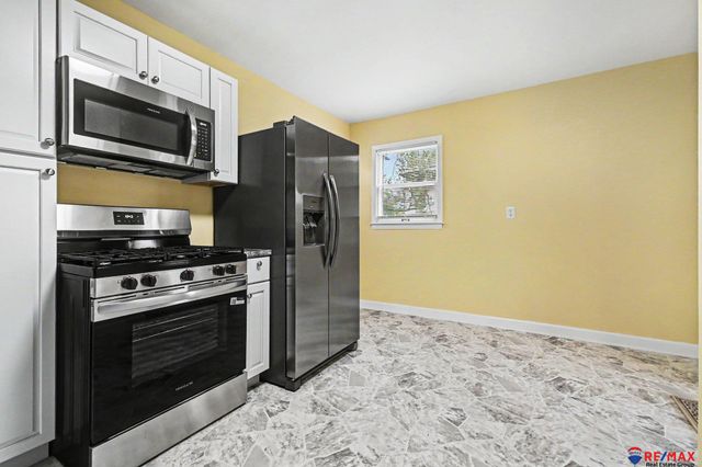 3206 Wallace Avenue, Bellevue, NE 68005