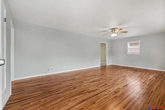 3206 Wallace Avenue, Bellevue, NE 68005