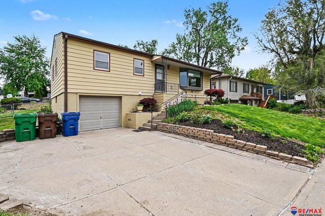 3206 Wallace Avenue, Bellevue, NE 68005
