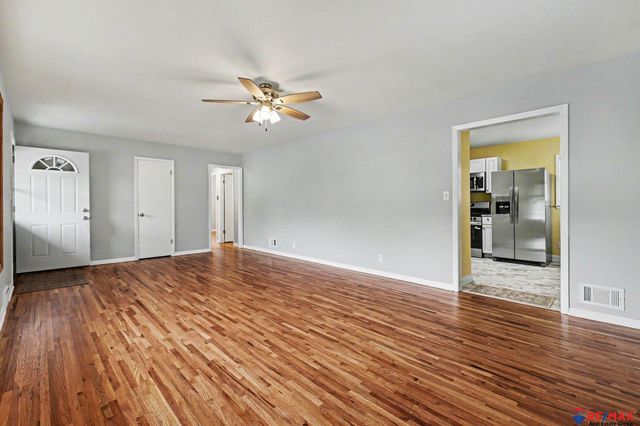 3206 Wallace Avenue, Bellevue, NE 68005