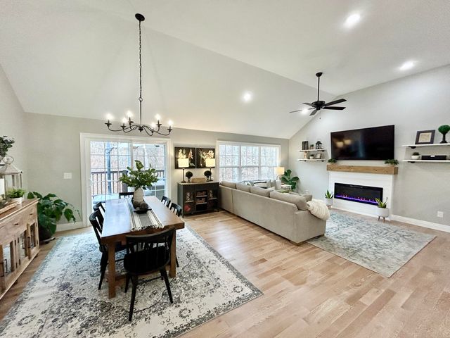 387 Falls Creek Way, Somerset, KY 42503