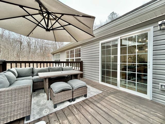 387 Falls Creek Way, Somerset, KY 42503