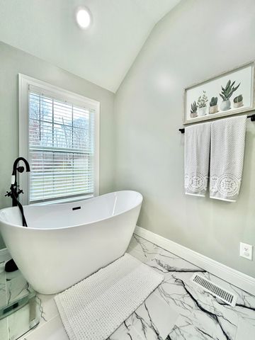 387 Falls Creek Way, Somerset, KY 42503