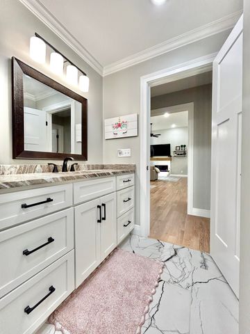 387 Falls Creek Way, Somerset, KY 42503