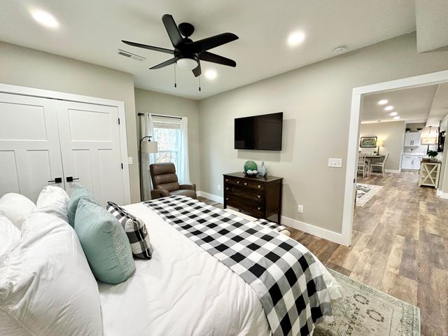 387 Falls Creek Way, Somerset, KY 42503