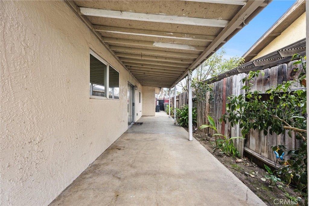 Image 30 of property listing at 4605 Parkwood Court, Bakersfield, CA 93309