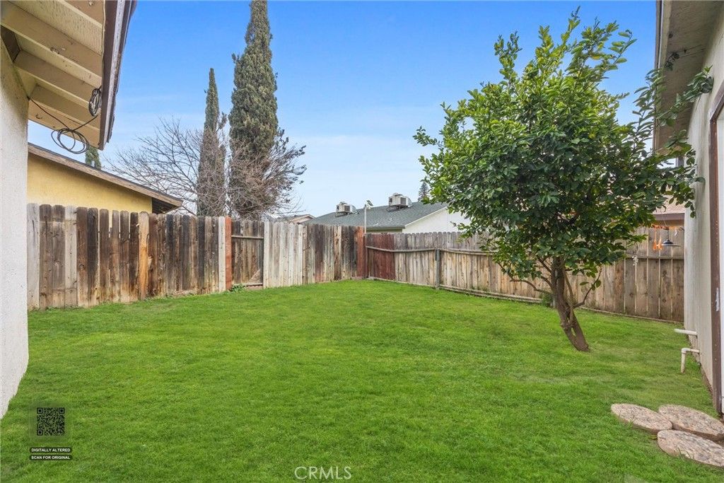 Image 34 of property listing at 4605 Parkwood Court, Bakersfield, CA 93309