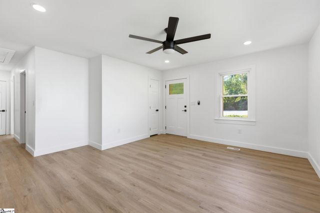 111 Tuskegee Avenue, Greenville, SC 29607