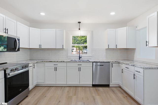111 Tuskegee Avenue, Greenville, SC 29607