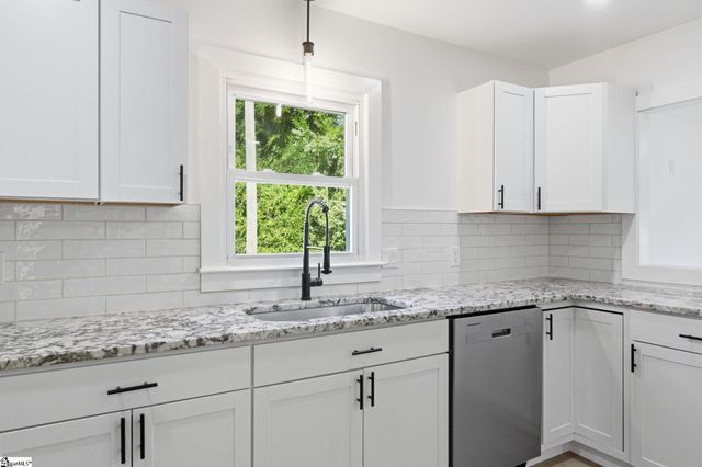 111 Tuskegee Avenue, Greenville, SC 29607