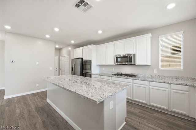 748 Rogue Wave Street, Las Vegas, NV 89138