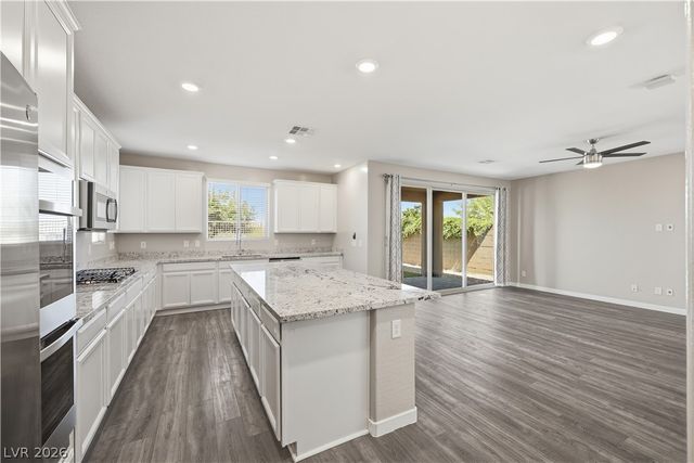 748 Rogue Wave Street, Las Vegas, NV 89138