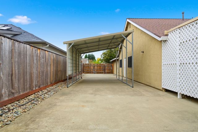 3261 Misty Glen Drive, Redding, CA 96001