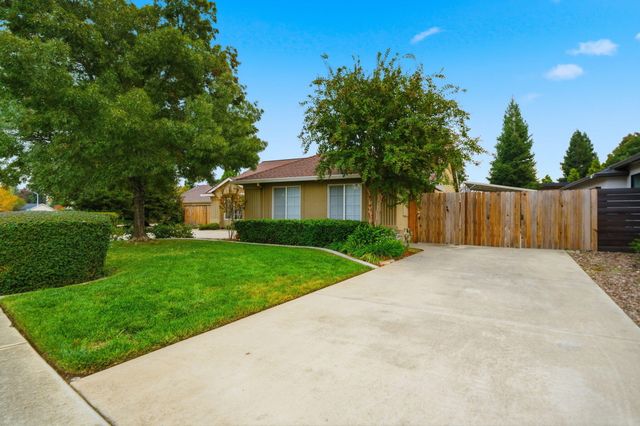 3261 Misty Glen Drive, Redding, CA 96001