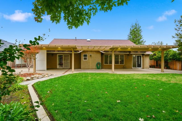 3261 Misty Glen Drive, Redding, CA 96001