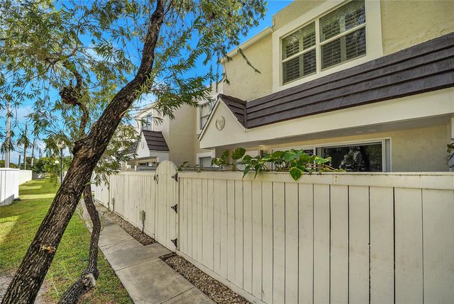 4550 SW 68th Ct Cir 54-8, Miami, FL 33155