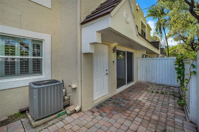4550 SW 68th Ct Cir 54-8, Miami, FL 33155