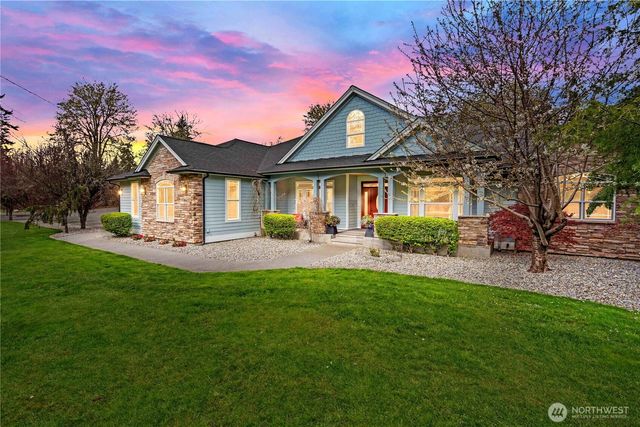 11605 Elk Heights Lane SE, Yelm, WA 98597