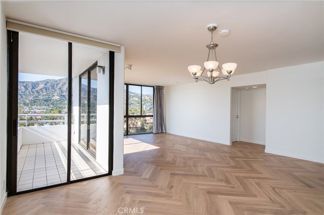 345 Pioneer 905, Glendale, CA 91203