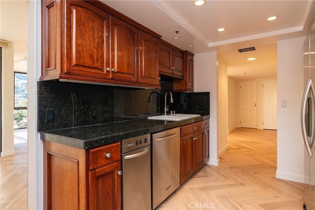 345 Pioneer 905, Glendale, CA 91203