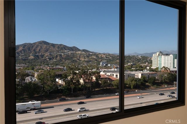 345 Pioneer 905, Glendale, CA 91203