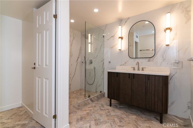 345 Pioneer 905, Glendale, CA 91203