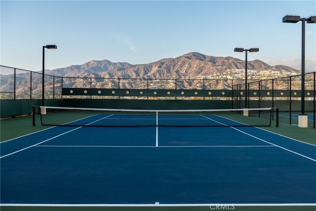 345 Pioneer 905, Glendale, CA 91203