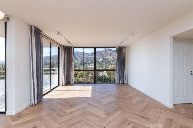 345 Pioneer 905, Glendale, CA 91203
