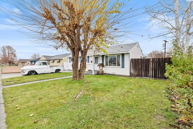 1511 N 18th, Pasco, WA 99301