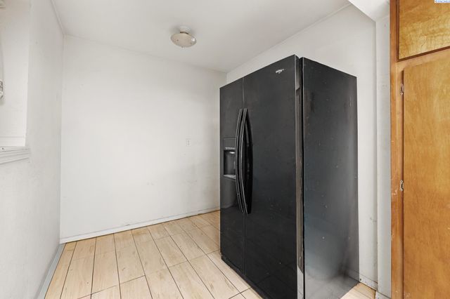 1511 N 18th, Pasco, WA 99301