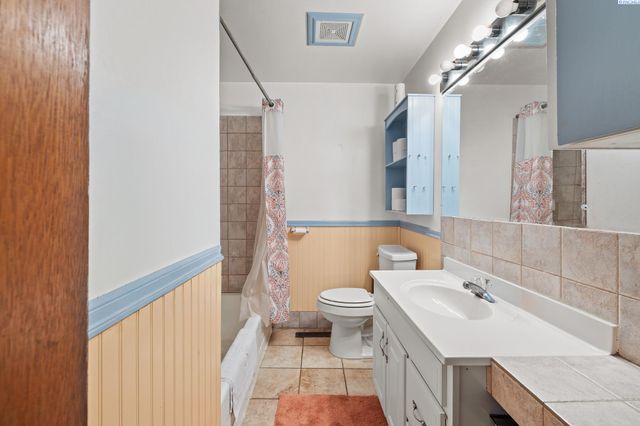 1511 N 18th, Pasco, WA 99301