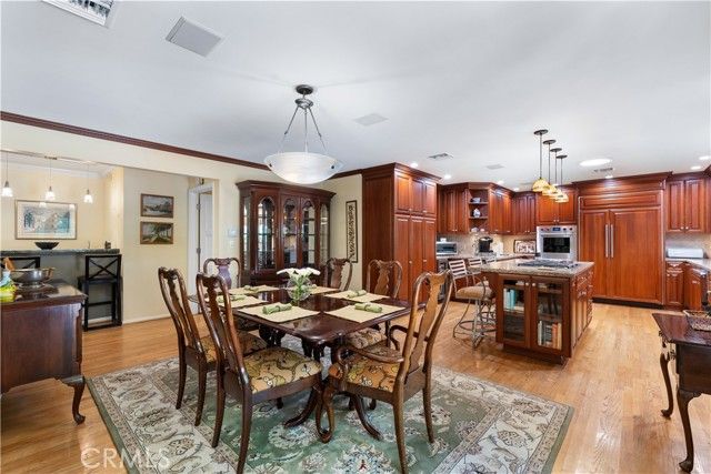 3456 Laurelvale Drive, Studio City (los Angeles), CA 91604