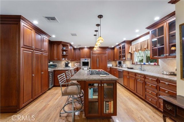 3456 Laurelvale Drive, Studio City (los Angeles), CA 91604