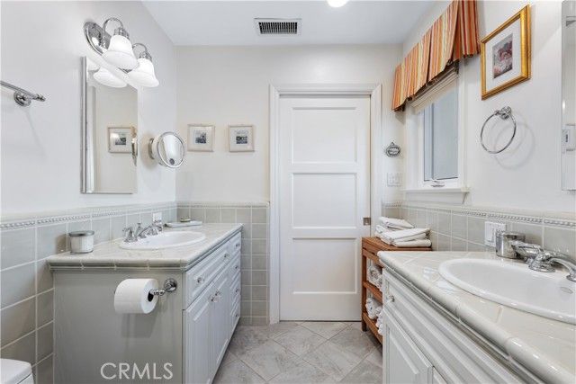 3456 Laurelvale Drive, Studio City (los Angeles), CA 91604