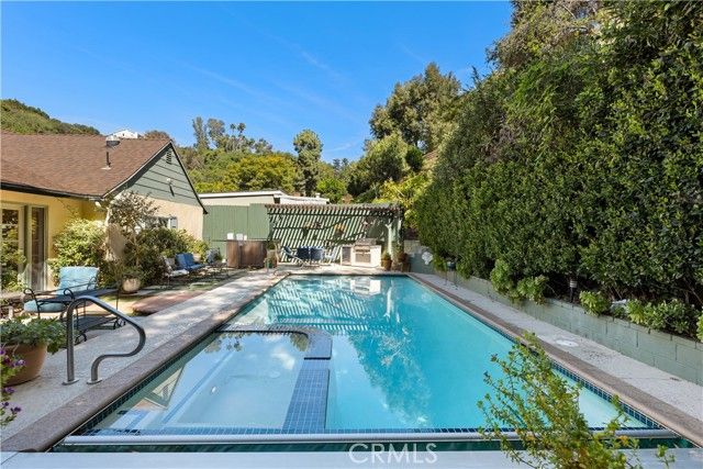 3456 Laurelvale Drive, Studio City (los Angeles), CA 91604