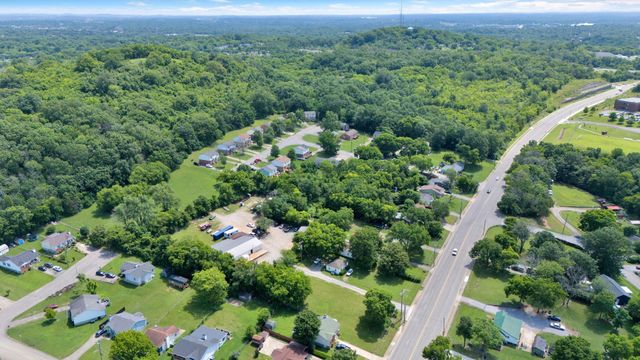 201 Hart Ln, Nashville, TN 37207