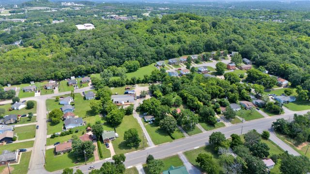 201 Hart Ln, Nashville, TN 37207
