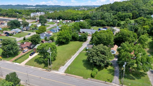 201 Hart Ln, Nashville, TN 37207