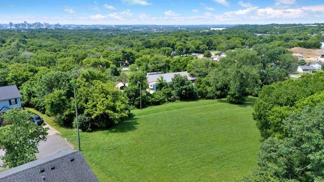 201 Hart Ln, Nashville, TN 37207