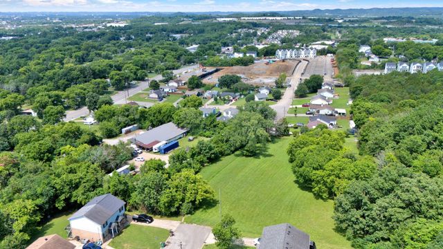 201 Hart Ln, Nashville, TN 37207
