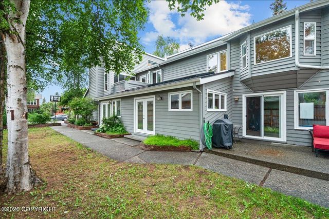 2261 Belmont Drive, Anchorage, AK 99517