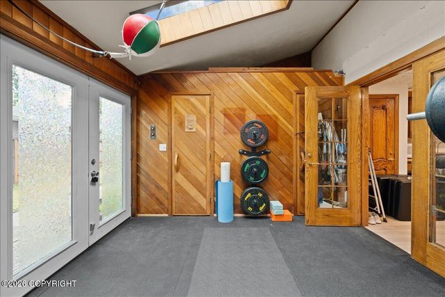 2261 Belmont Drive, Anchorage, AK 99517