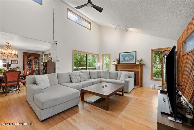 2261 Belmont Drive, Anchorage, AK 99517